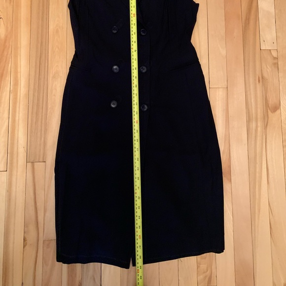 Judith & Charles - Sample Dress - Picture 3 of 5